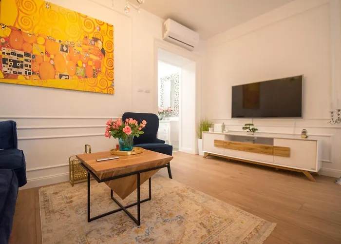 Trixi Maksimijan Apartman Pula