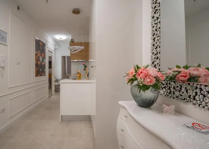 Trixi Maksimijan Apartman Pula