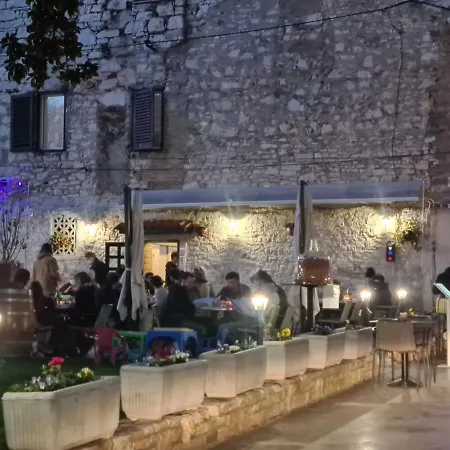 Апартаменты Trixi Maksimijan