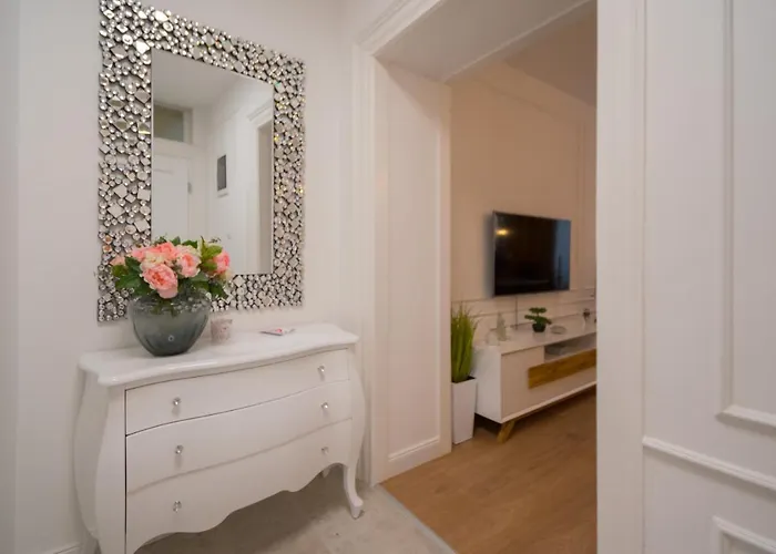 Apartman Trixi Maksimijan Póla